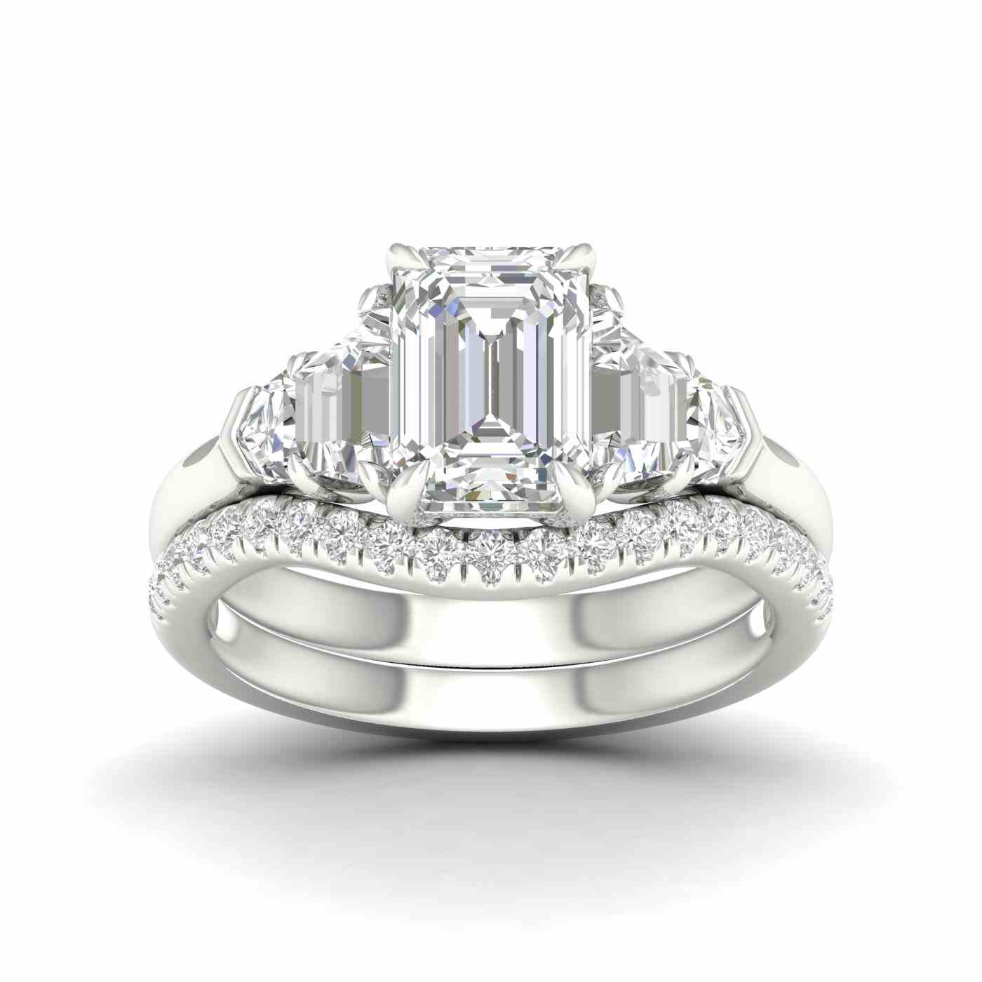 Radiévo Ring | Emerald Cut