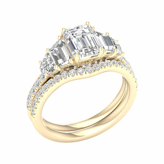 Radiévo Ring | Emerald Cut