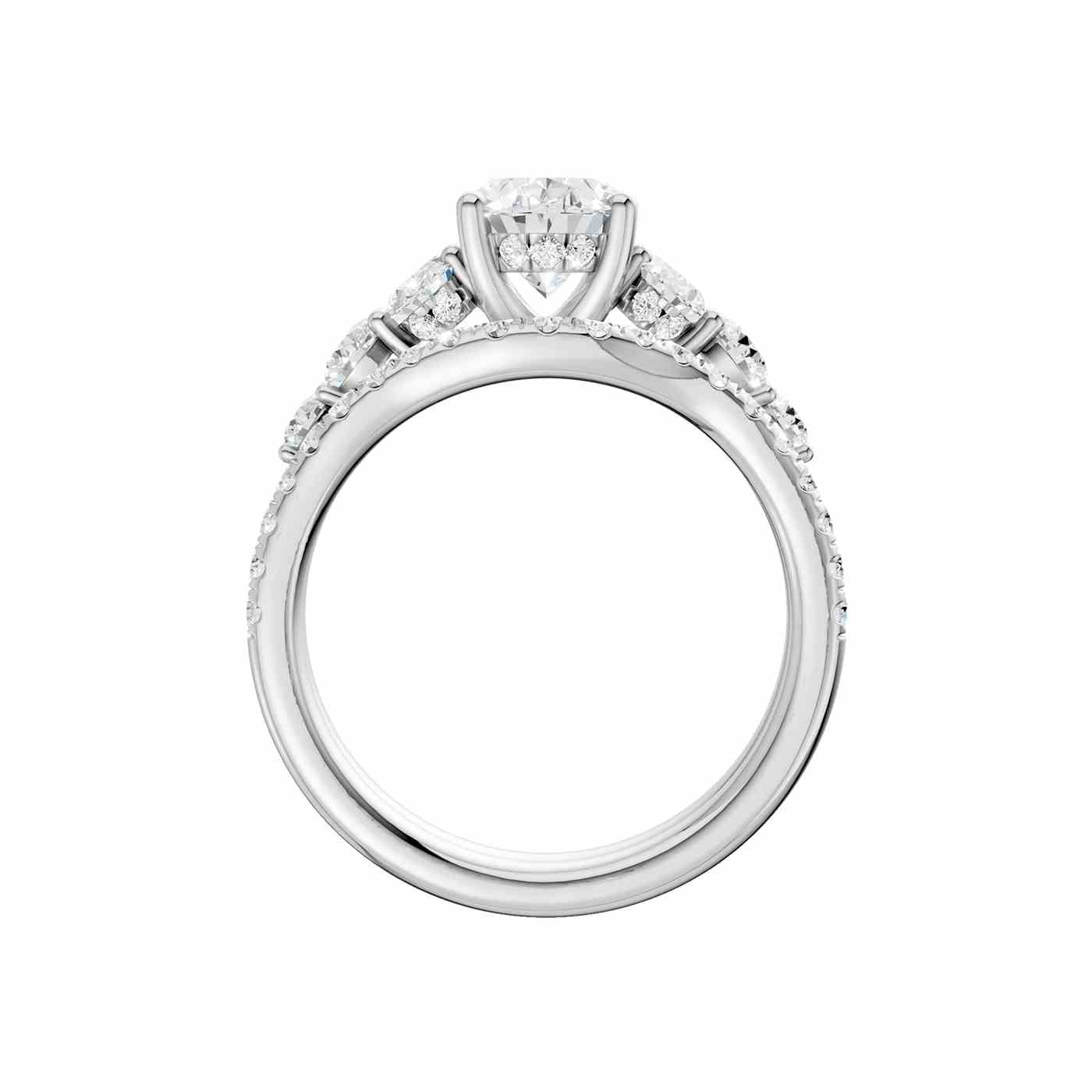 Radiévo Ring | Oval Cut