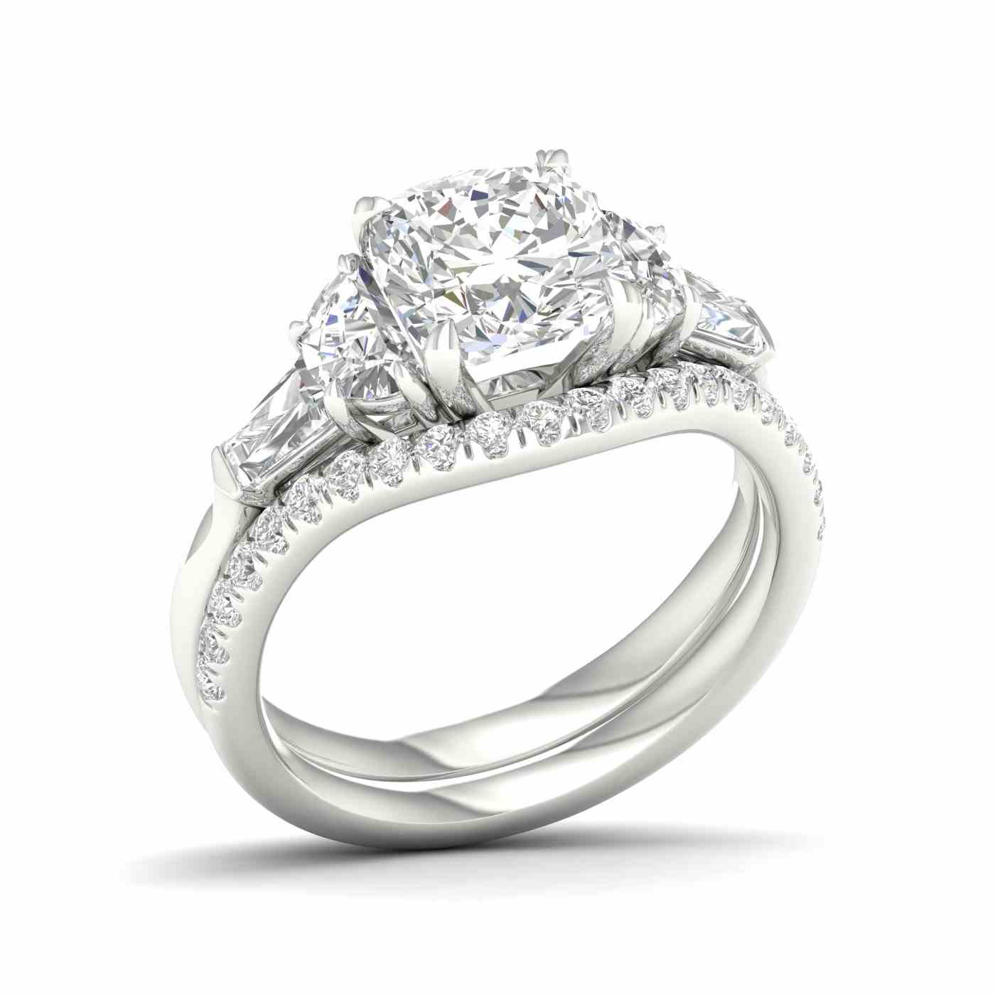 Radiévo Ring | Cushion Cut