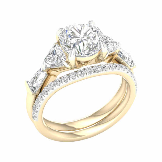 Radiévo Ring | Round Cut