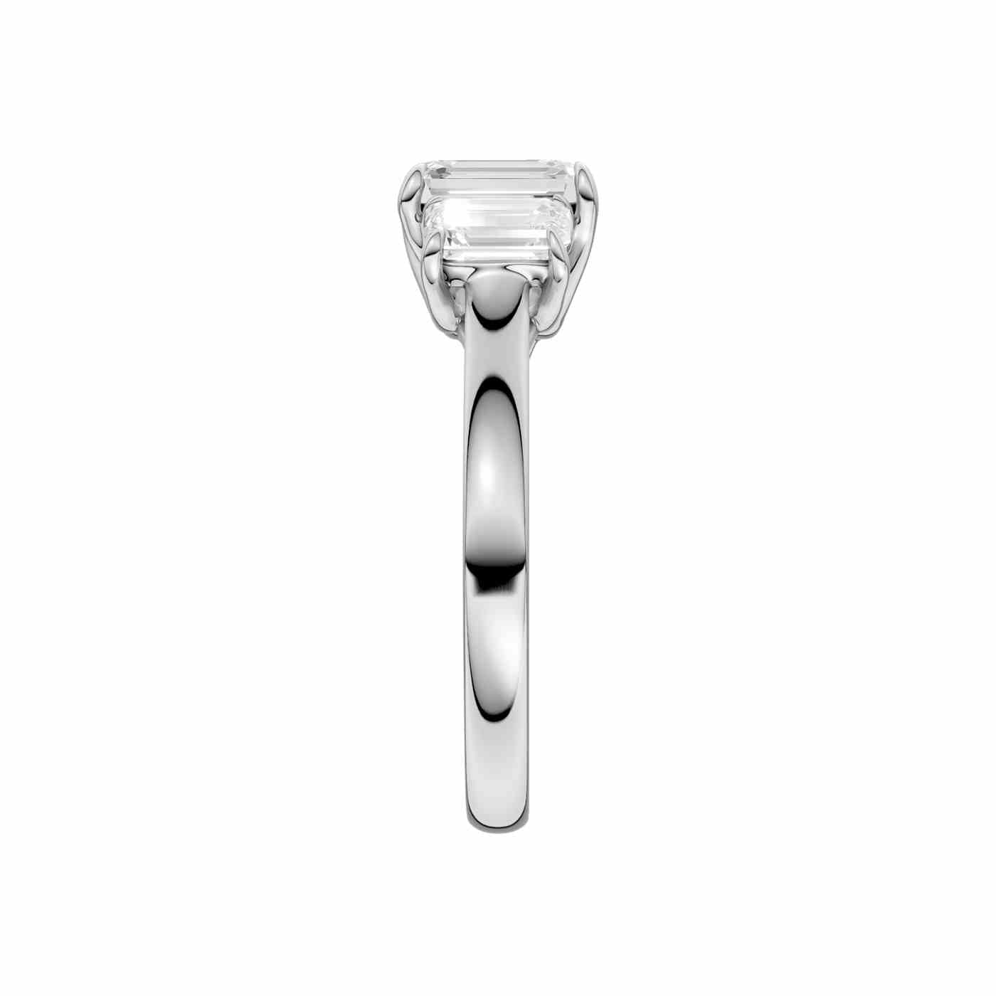 Luxeira Ring | Emerald Cut