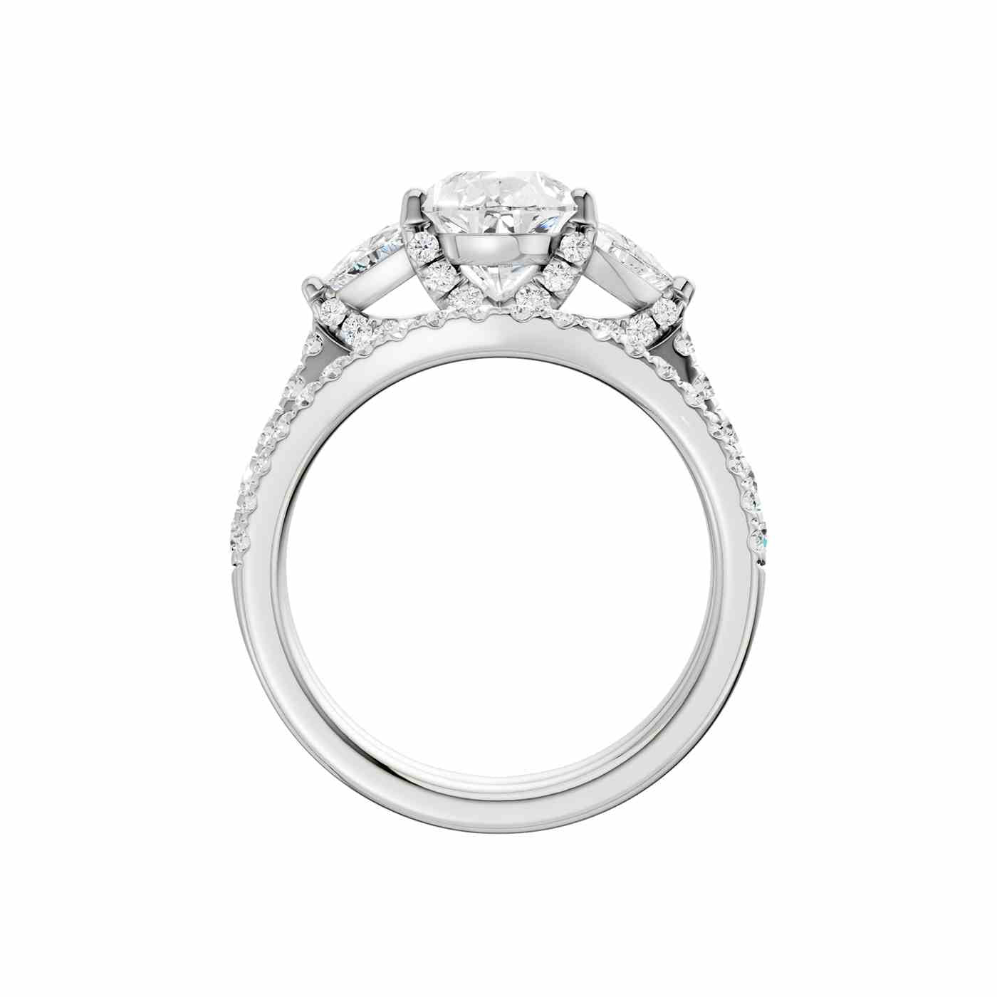 Radiévo Ring | Pear Cut