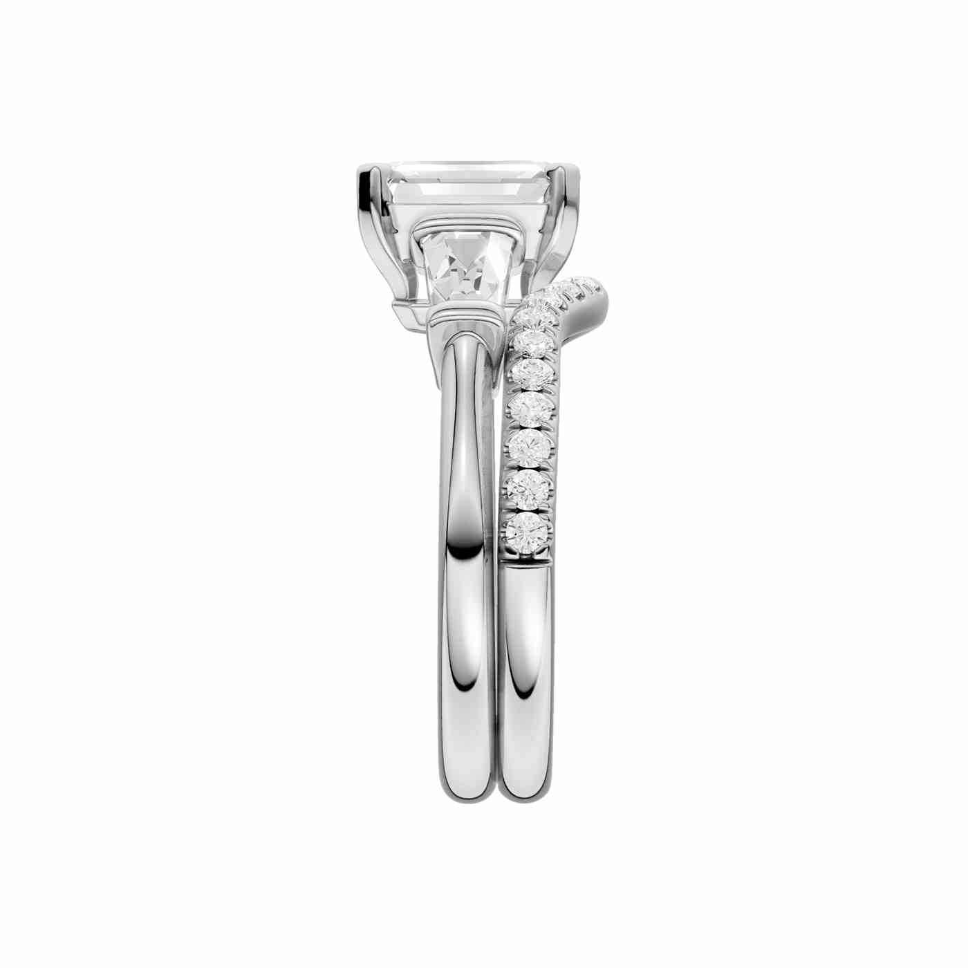 Radiévo Ring | Emerald Cut