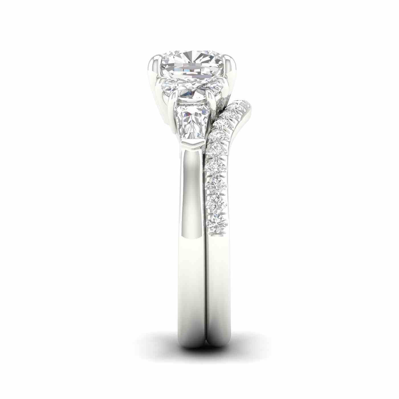 Radiévo Ring | Cushion Cut