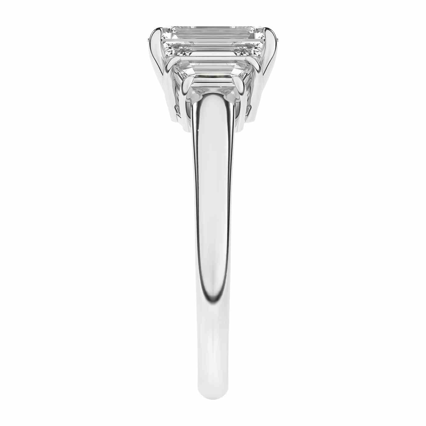 Radiara Ring | Emerald Cut