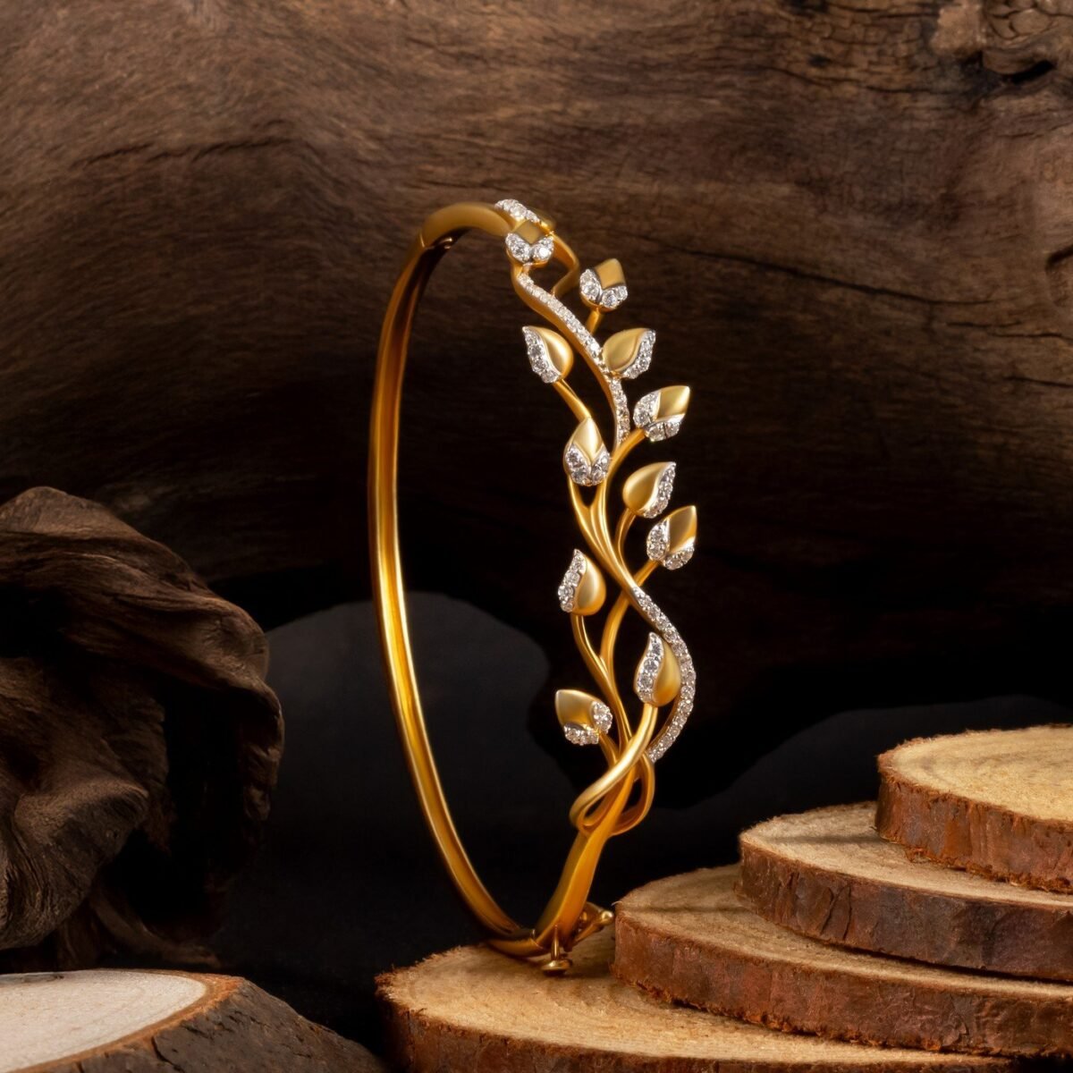 Ruvari Kalpavalli Bracelet – Gold Vine leaf -Inspired Diamond Bracelet for Graceful Elegance